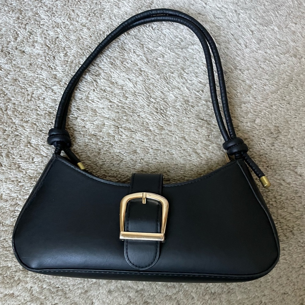 Black purse baguette style, black